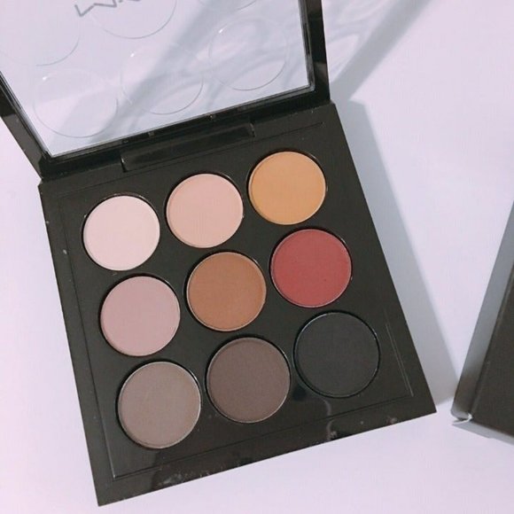 MAC Semi-Sweet times nine Matte Eye Shadow Palette - Picture 3 of 4